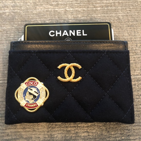 SOLD Chanel Limited Edition Collectors Card Holder - Picture 8 of 8